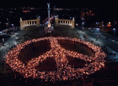 [2+Manifestac+por+la+paz.jpg]