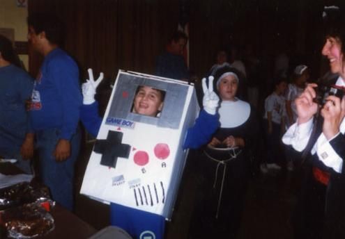 [video_game_console_cosplays_24.jpg]