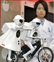 Agora eu já vi de tudo - Robôs pedalando Agora eu já vi de tudo - Robôs pedalando
