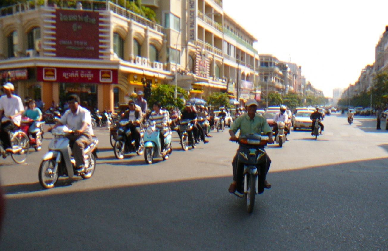 [Transport:+Traffic+(Phnom+Penh,+Cambodia).jpg]