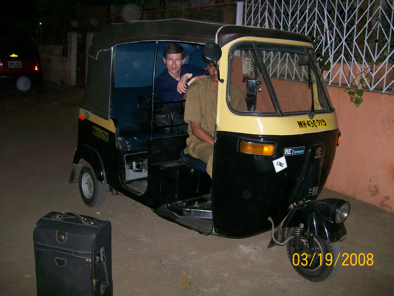 [Auto+Rickshaw.JPG]
