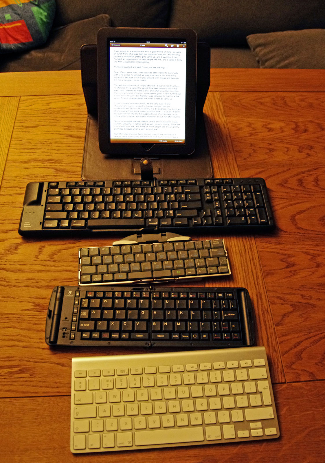 eReaderJoy Four portable keyboards for the iOS, comparison