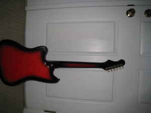 Craigslist Vintage Guitar Hunt: Harmony Bobcat near State ...