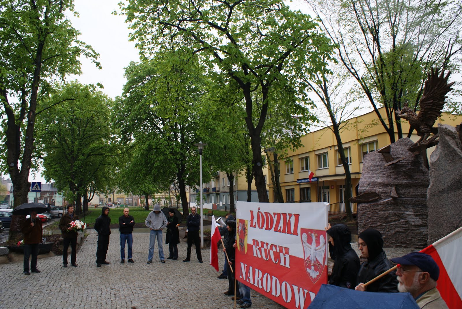 Relacja z pikiety antykomunistycznej.