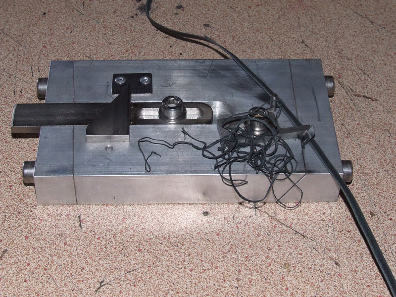 LEATHEROO Lace cutter and beveller from BWR whips