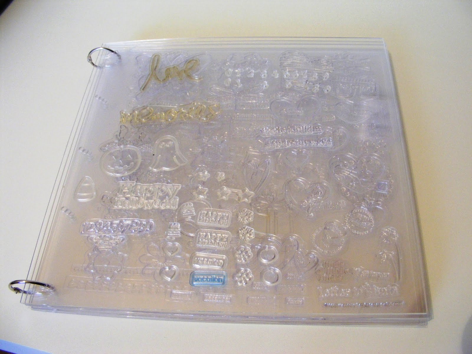 CRAFTY STORAGE Ana's clear stamp storage