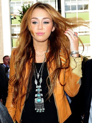 miley cyrus hair extensions before and after. +cyrus+hair+extensions