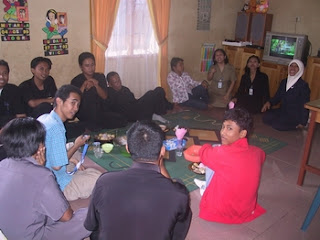 Makan Siang di Rumah Ibu Marsiah