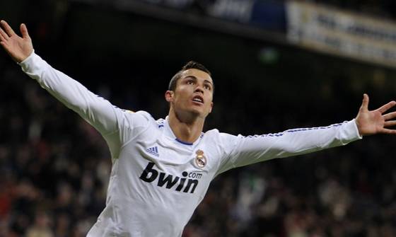 Daily Soccer Buzz: When Cristiano Ronaldo or White are being scammed