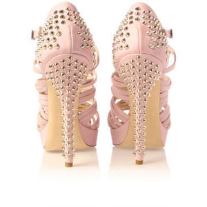 [17+heels]
