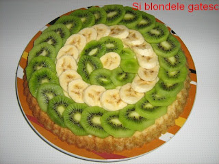 tarta cu kiwi si banane