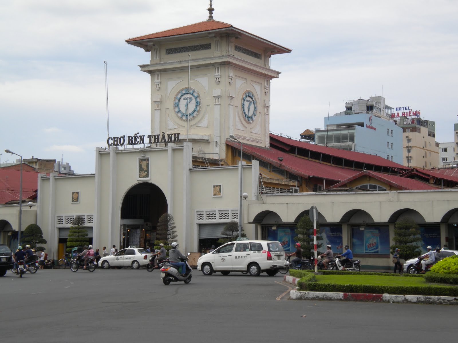 Gedung Tudung dan Fabrik Adeeda Fabrics Saigon Ho Chi Minh City