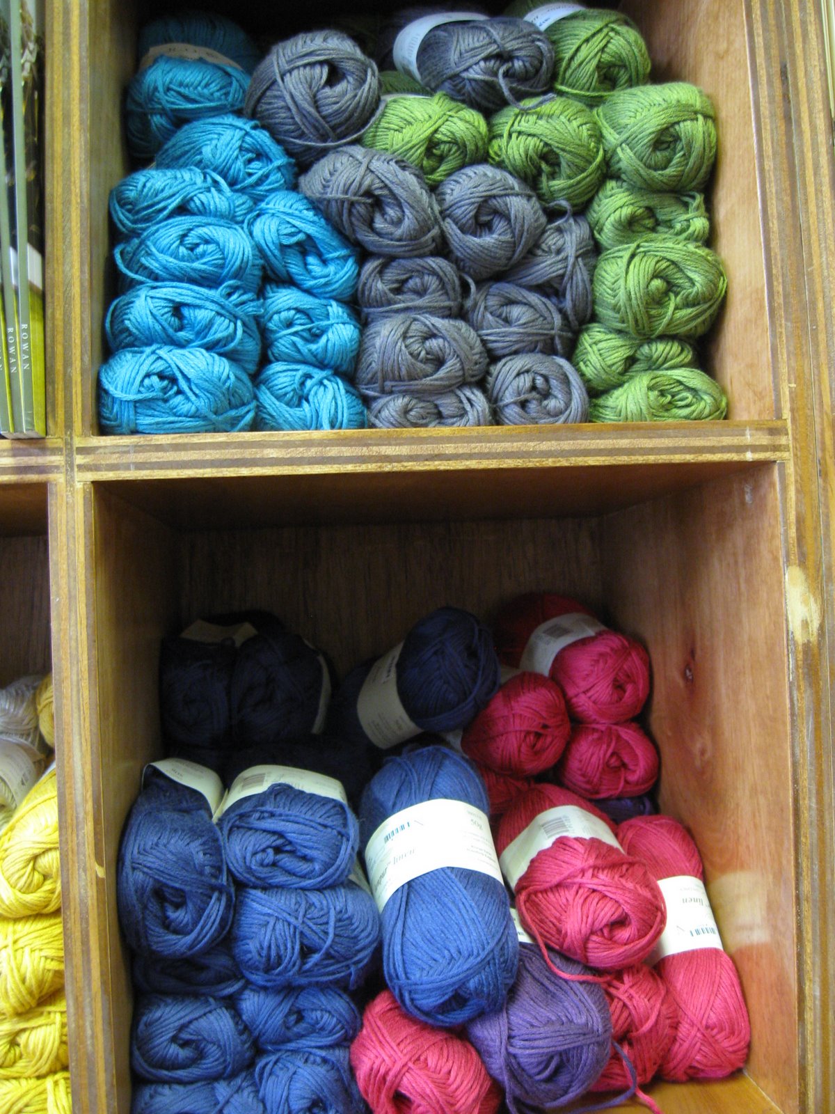 [Knit+Nook+3-26-09+019.jpg]