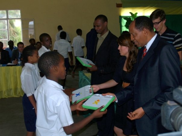 [6300_98799171052_724516052_2582372_4827269_n.jpg]