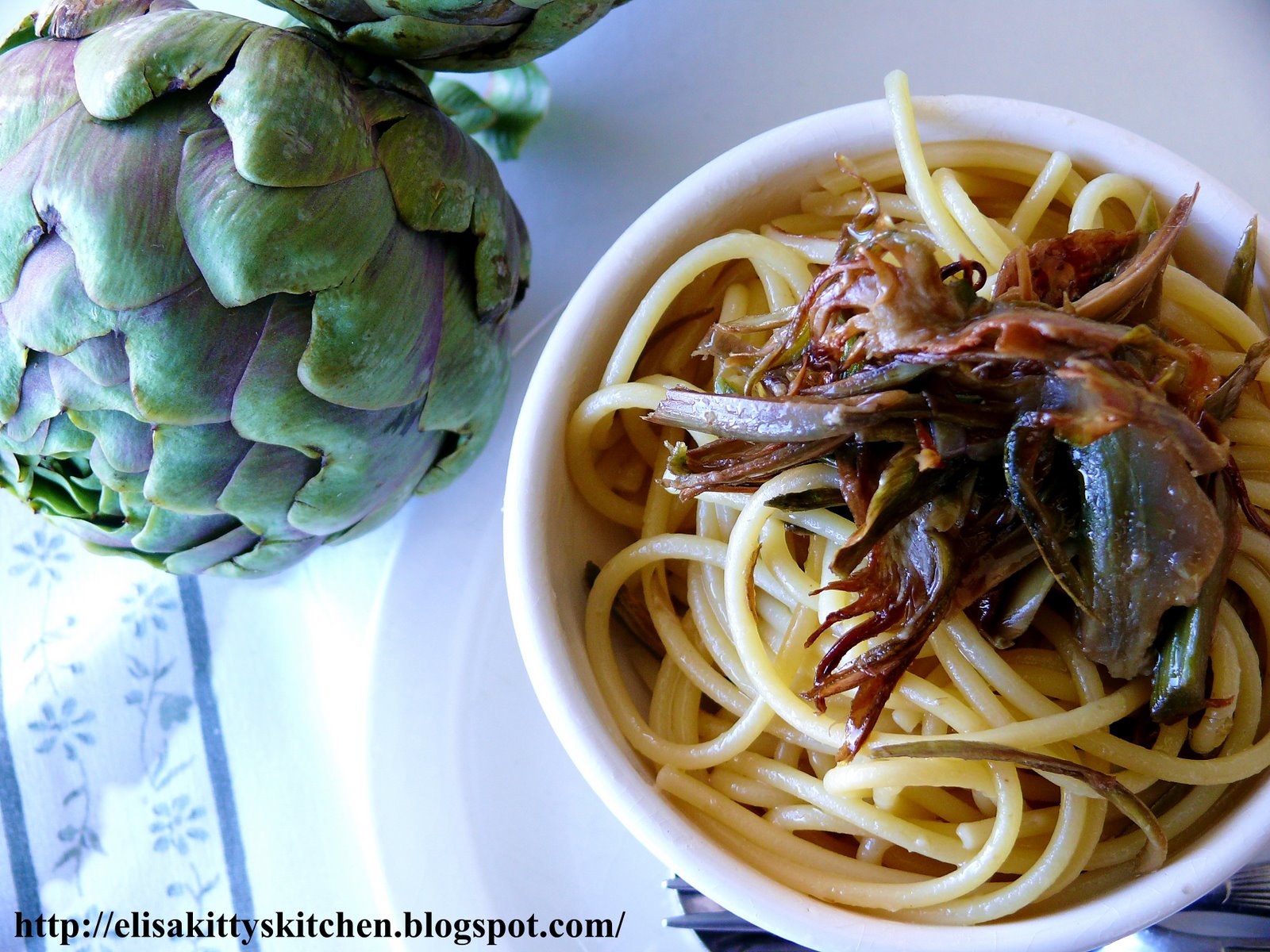 [Spaghetti+carciofi+croccanti+e+zenzero.JPG]