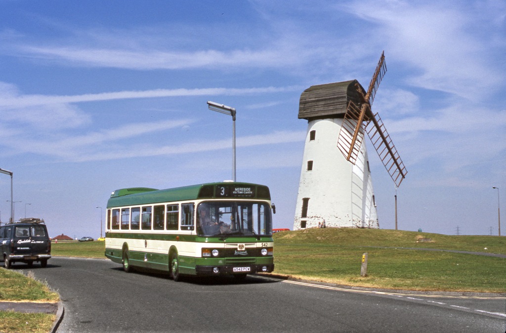 [National+142+(542)+Marton+windmill,+7.7.1984+(©+Brian+Turner)+618.19.jpg]