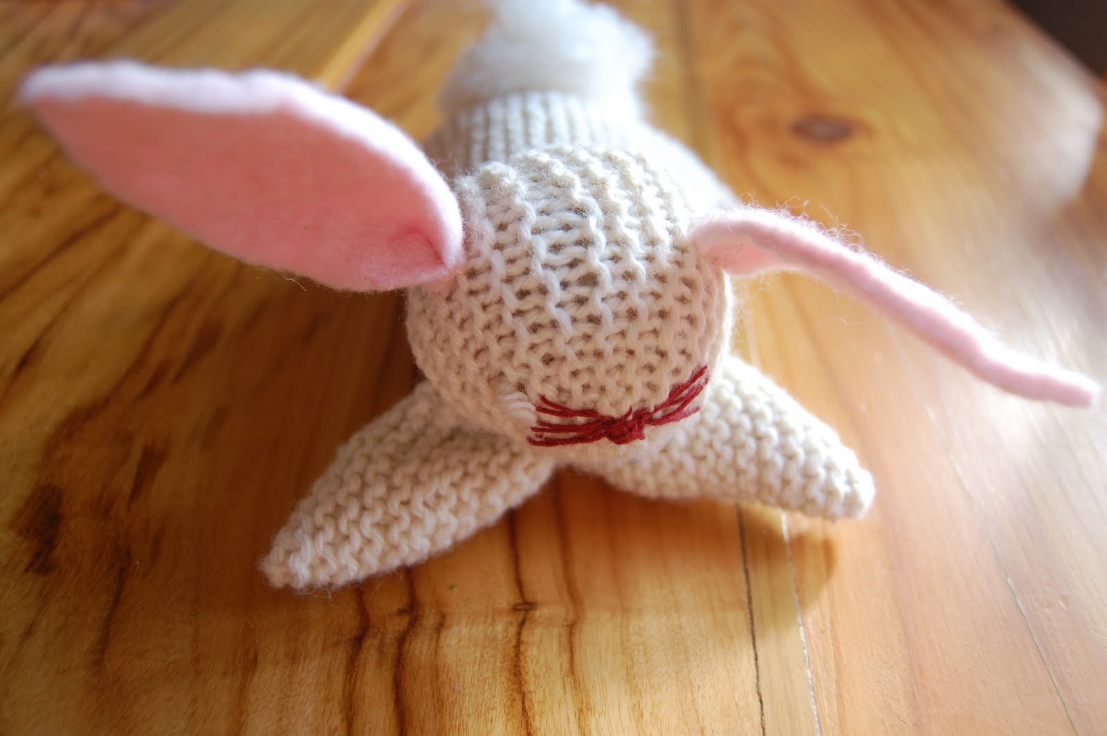Easy knitting patterns: Knitted Rabbit toy Educator101Educator101