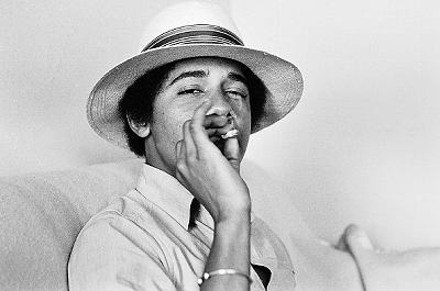 [barack_obama_smoking_weed.JPG]