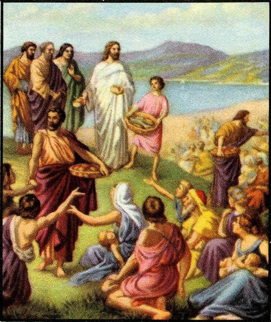 Jesus Feeding 5000 People
