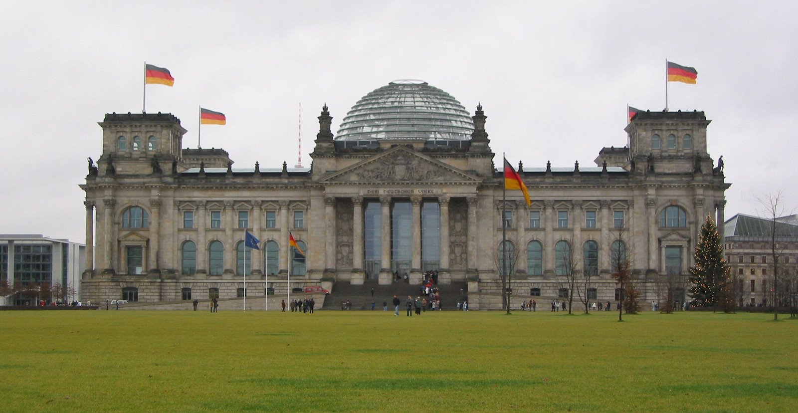 [Berlin_Reichstag.jpg]