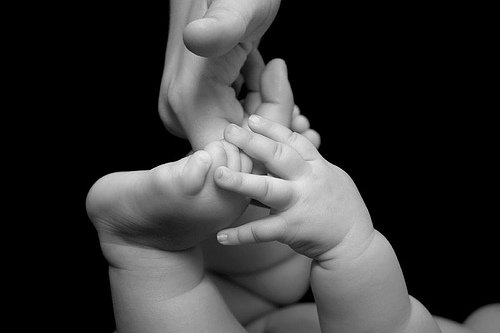 [Baby+hands+feet.jpg]