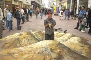 Desene 3D pe asfalt