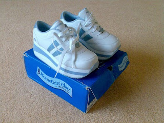 90s platform shoes
