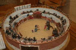 PLAZA DE TOROS  (PECULIAR)