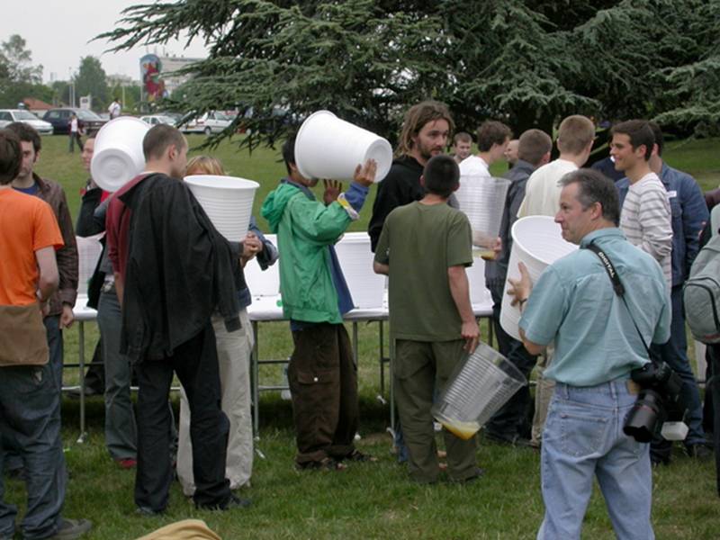 [image002.jpg]