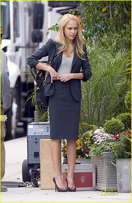 Ashton-Kutcher-Jessica-Alba-on-the-set-valentines-day.jpg