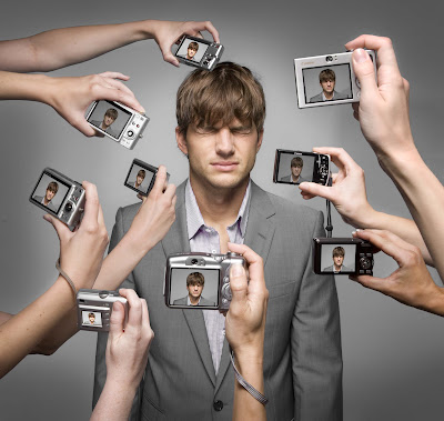 IMAGE: http://4.bp.blogspot.com/_zS7DMyv6JYM/SstUjhBsNRI/AAAAAAAAAFM/uyvIdojSoRM/s400/Ashton-1AAA.jpg