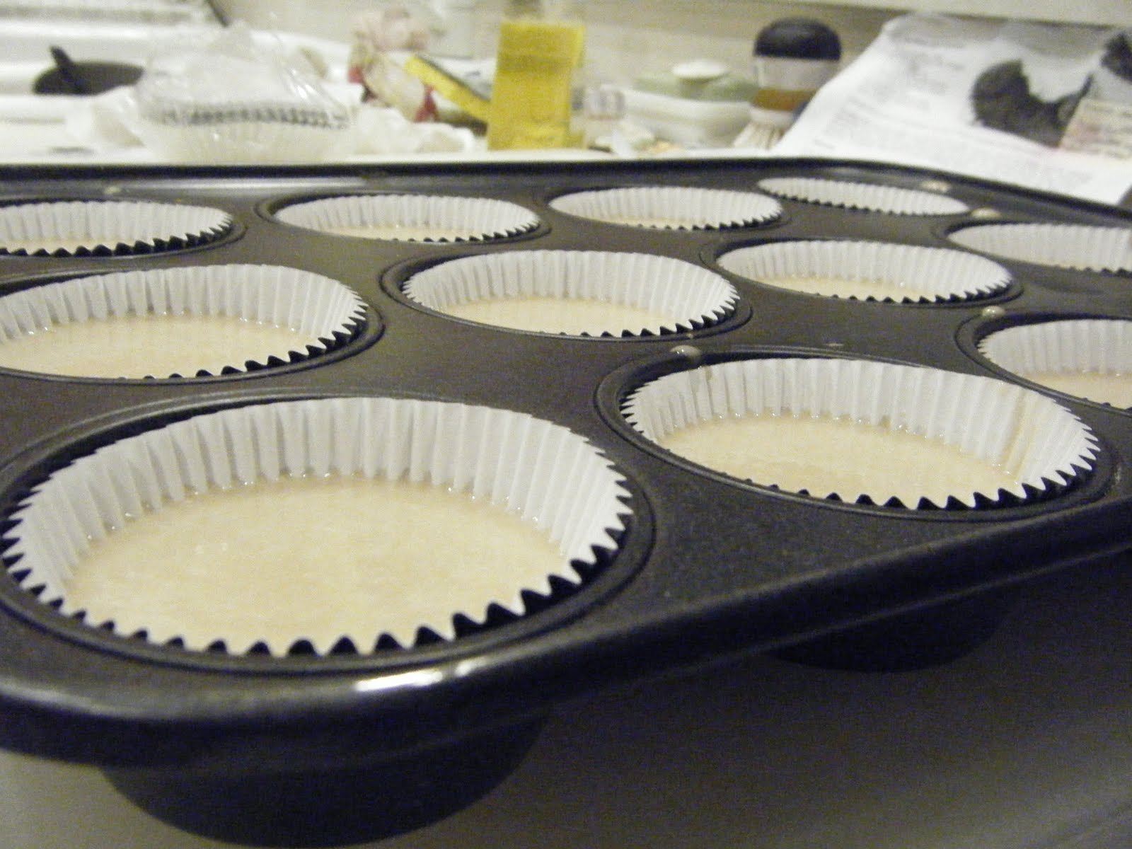 baking cupcakes baking cupcakes