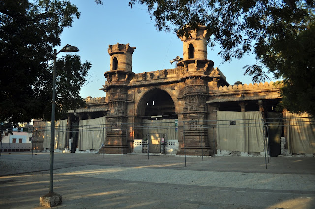 mosques of ahmedabad pir kamal malik alim masjid islam muslim