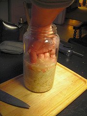 [2415753966_b935cda21c_m.jpg]