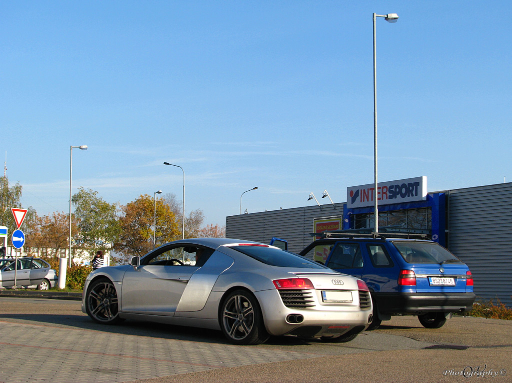 [R8-11.10.08-01.jpg]