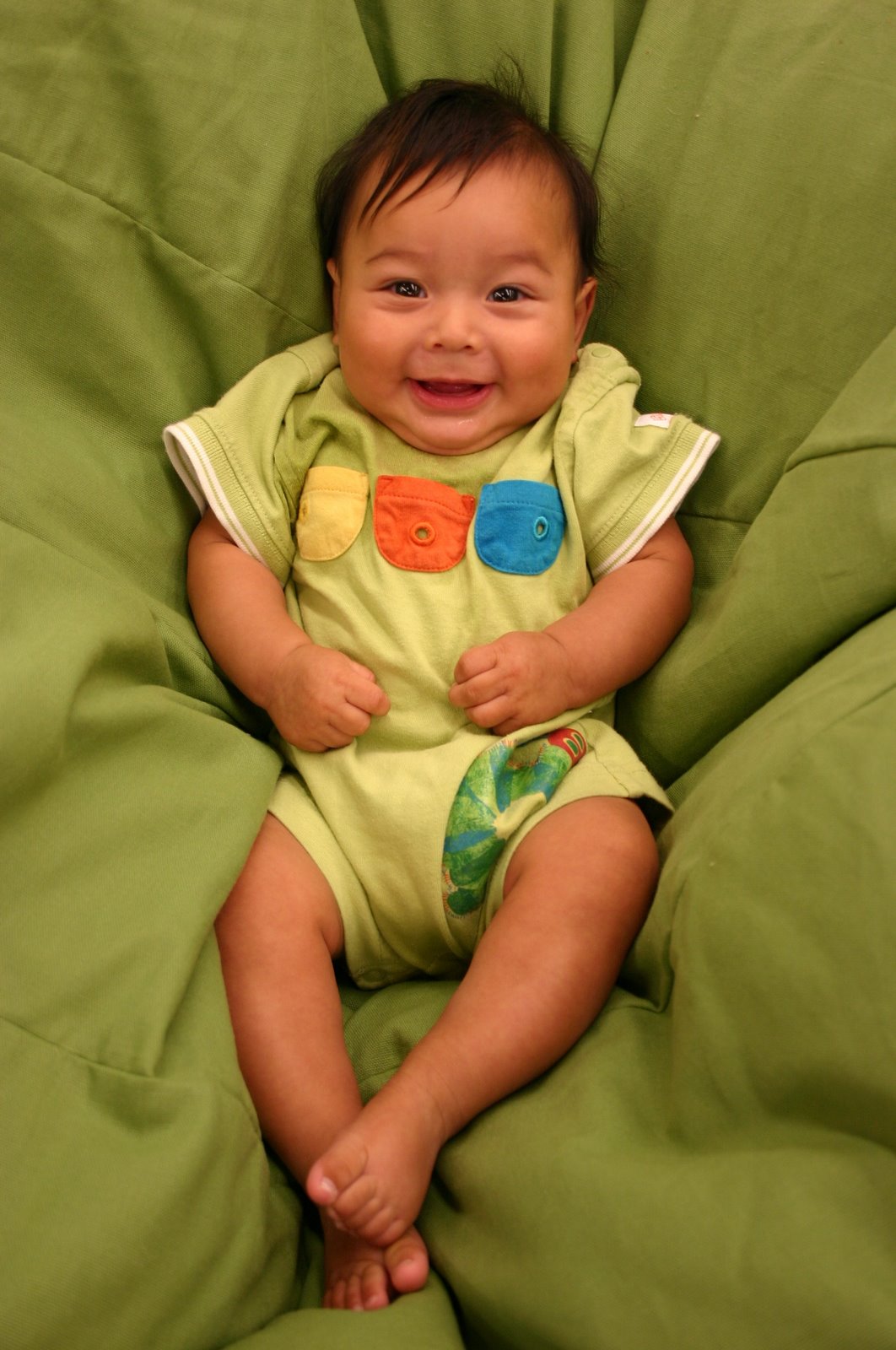 [Gabriel_at_Home_9-10-05_065[1].jpg]