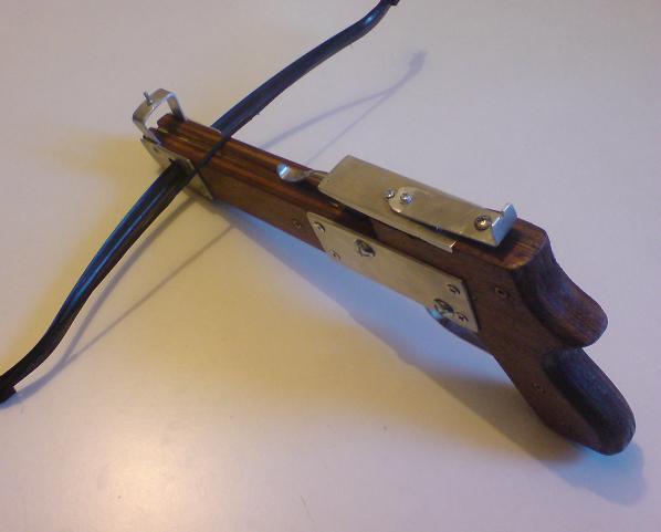 Solomon Tross Homemade+crossbow+WeaponCollector+pistol+home+made+hand+made+tutorial+%25283%2529