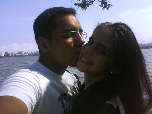 Saudade dói, mas o amor espera ♥