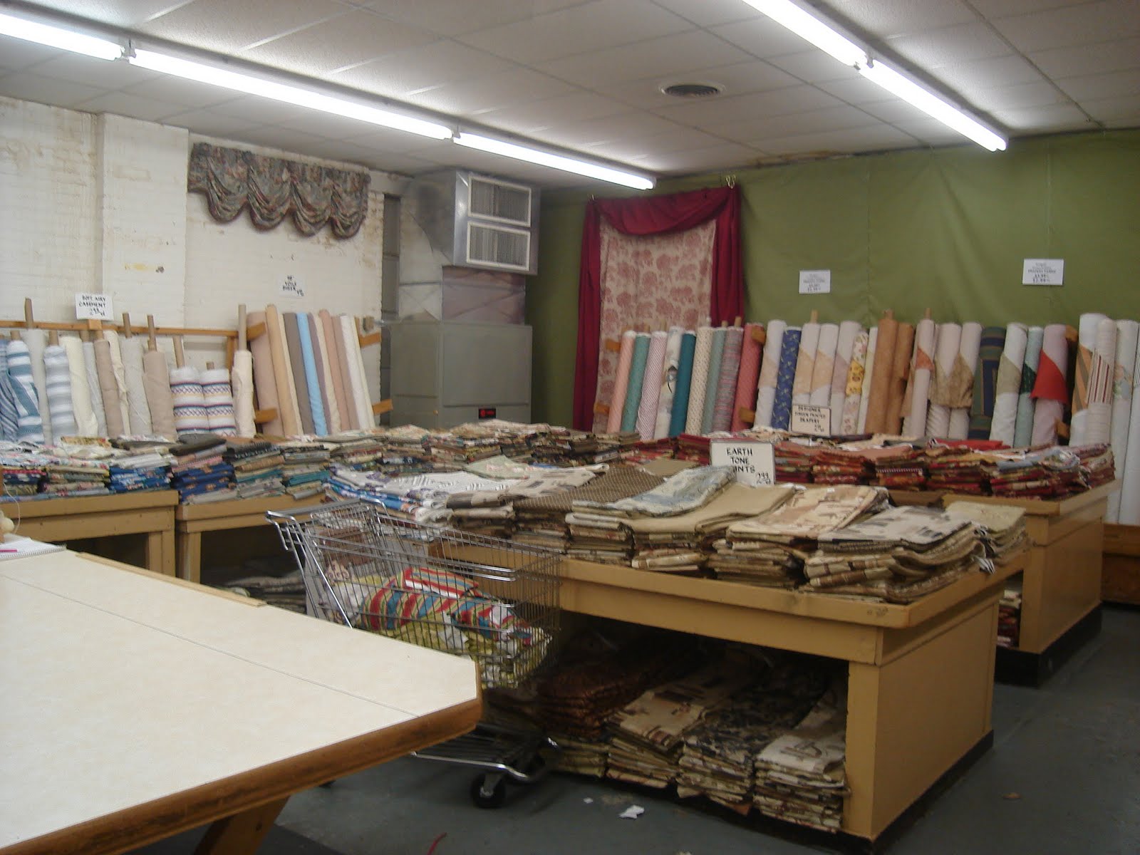 Days at Buttermilk Cottage Sir's FabricsTHE WORLD'S BEST FABRIC STORE!