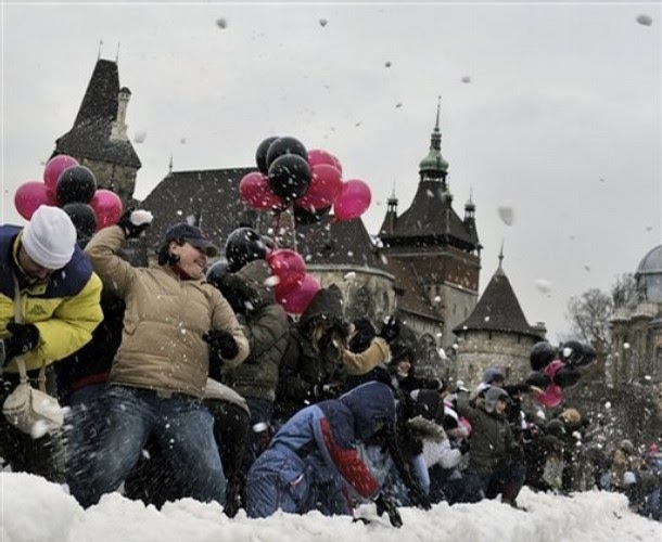 Best Buddies Malaysia: Ice Breaker - Snowball Fight