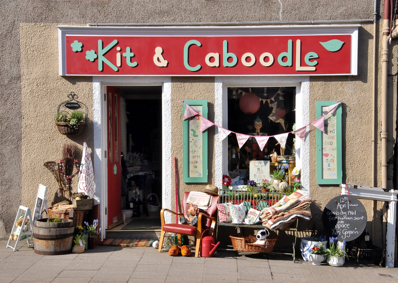 kit and caboodle synonyms kit and caboodle synonyms