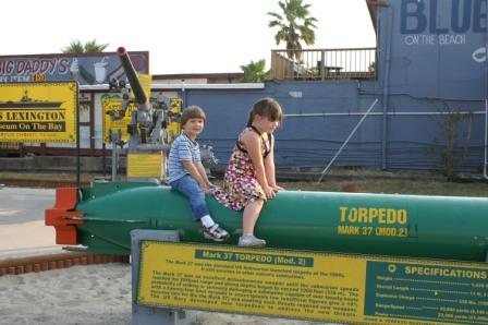 [kids+torpedo.JPG]