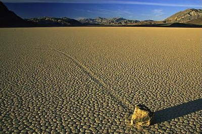 Misteri batu bergerak Death Valley Batu+bergerak1