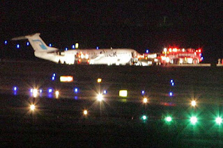 MexicanaClick Fokker 100 at Monterrey