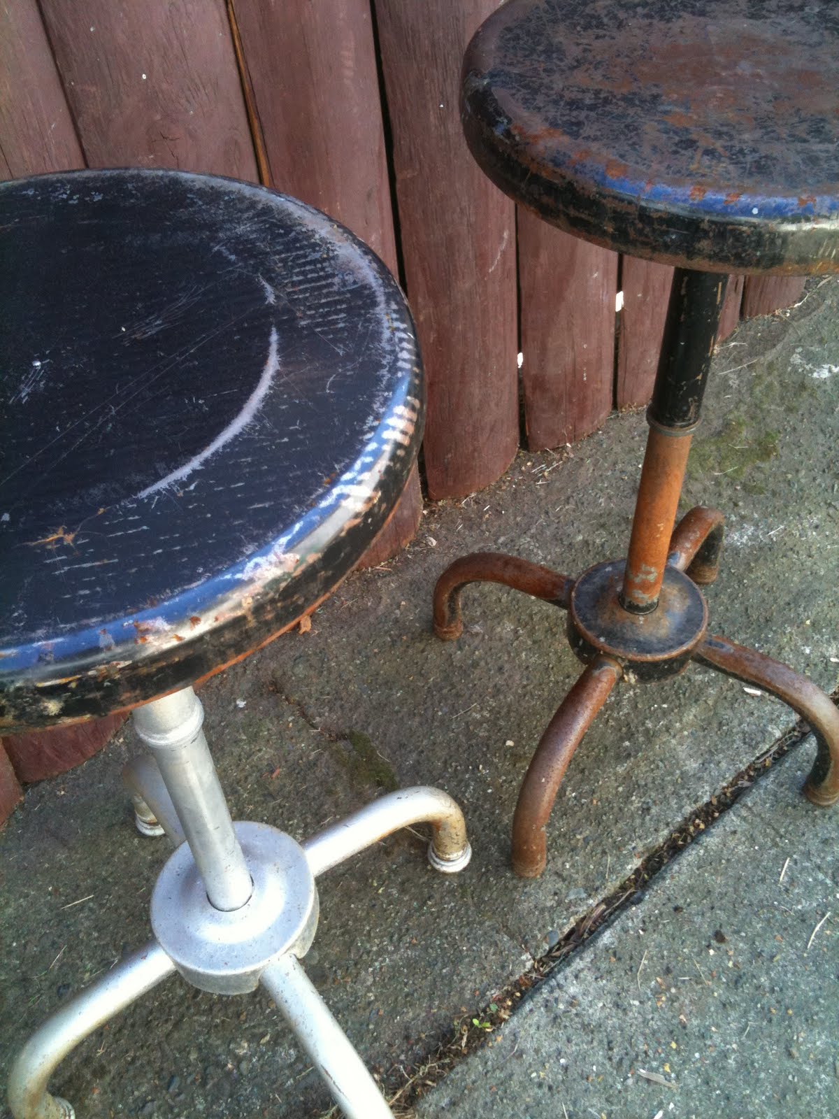 Metal Adjustable Stool