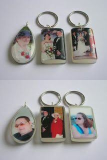 Personalised resin photo jewellery