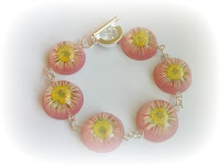 Custom made daisy flower bracelet
