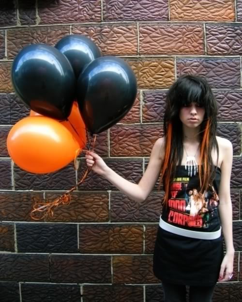 http://4.bp.blogspot.com/_znx2TBy3eXQ/S7nhmByQQ4I/AAAAAAAAALQ/spQ184aMETQ/s1600/emo2.jpg