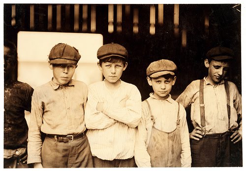 [lewis+hine+1911.jpg]