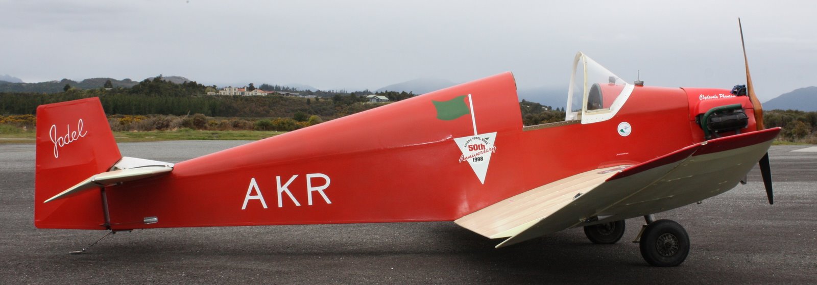 [ZKAKR1_271008_HKKT.jpg]